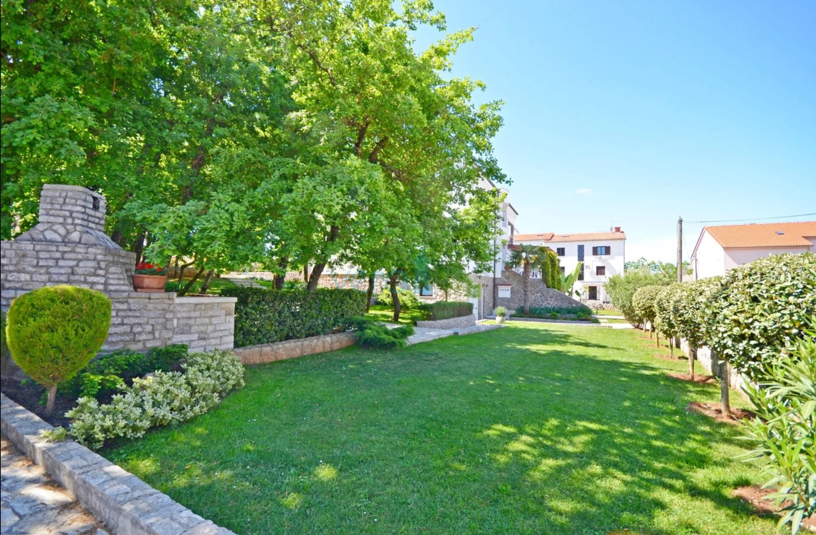 Island of Krk, Malinska, Unique villa with park and swimming pool in a great location, for sale